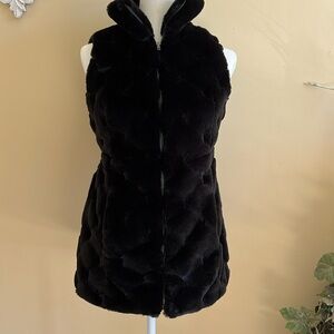 WHBM Black Faux Fur vest. Size xxs